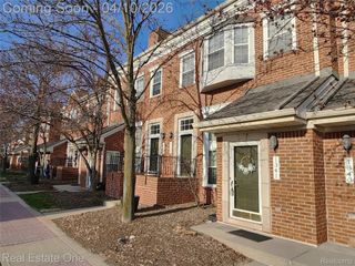 1341 S Washington Avenue, Royal Oak, MI 48067