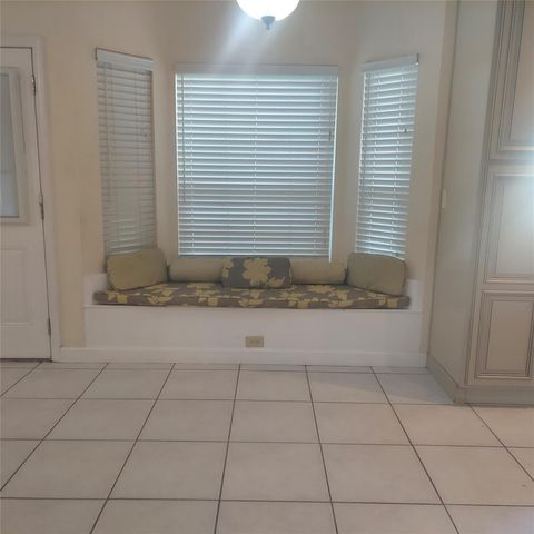 6827 Trimstone Drive, Pasadena, TX 77505