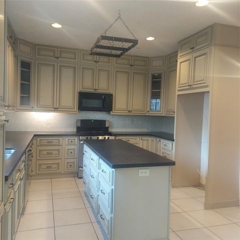 6827 Trimstone Drive, Pasadena, TX 77505