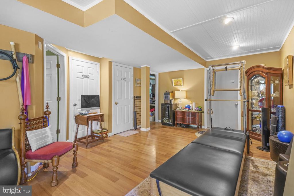 Image 29 of property listing at 90 PARK AVE, Edgewater, MD 21037