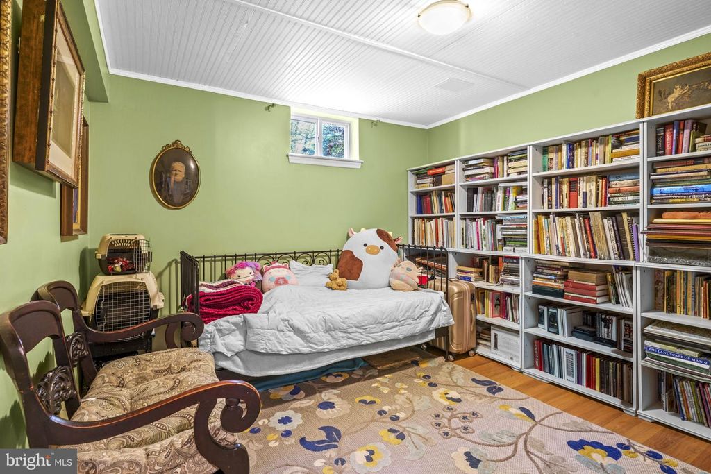 Image 31 of property listing at 90 PARK AVE, Edgewater, MD 21037