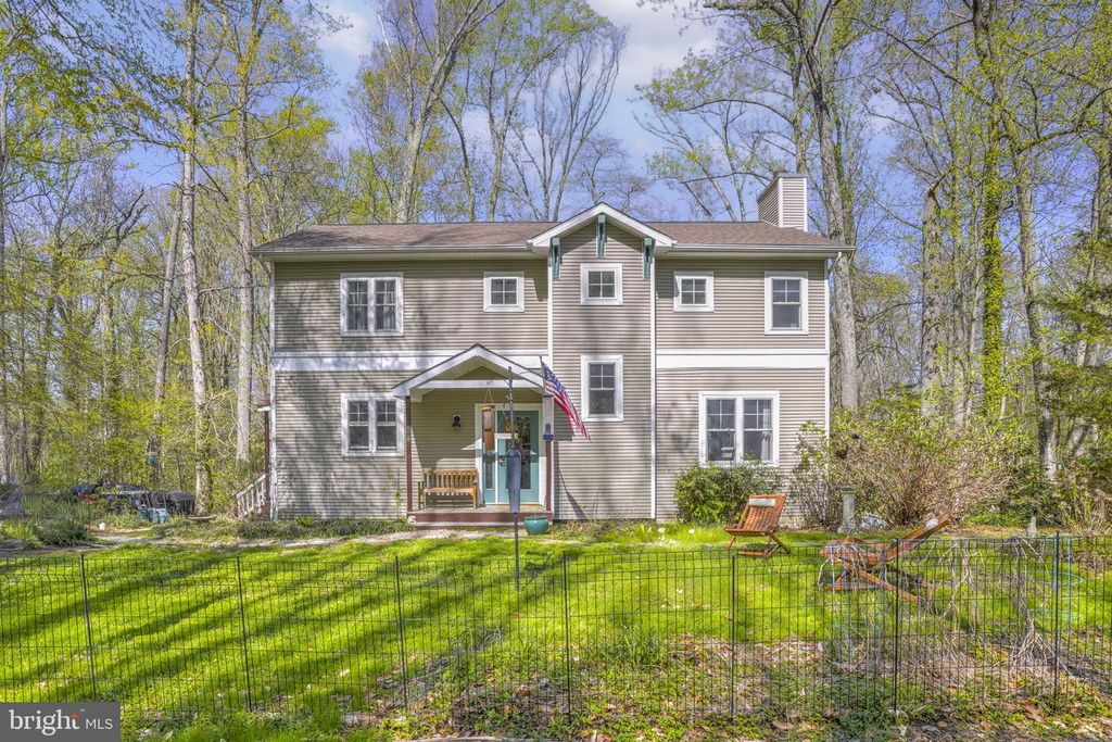 Image 43 of property listing at 90 PARK AVE, Edgewater, MD 21037