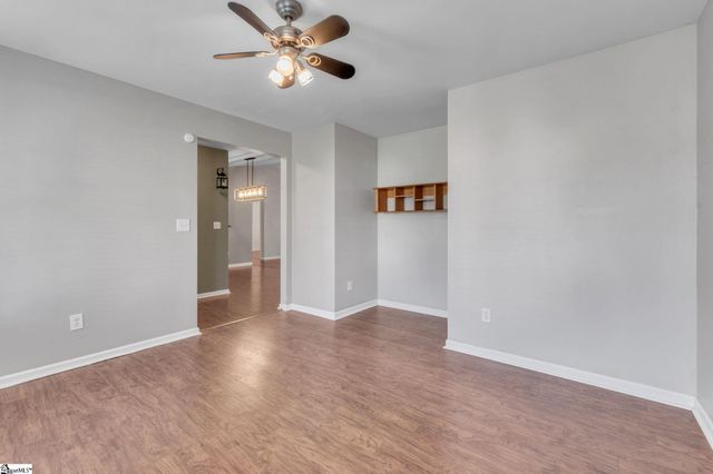 612 Westbury Way, Simpsonville, SC 29680