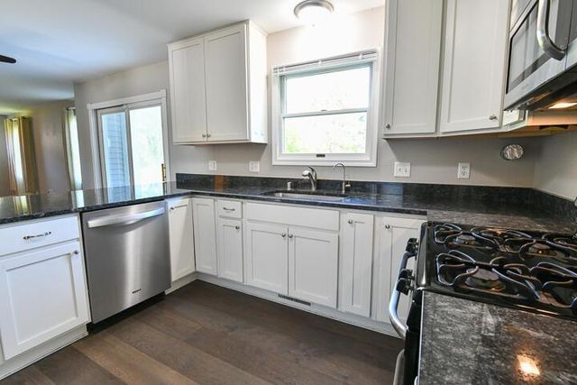 8004 103rd AVENUE, Pleasant Prairie, WI 53158
