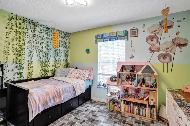 1049 SW Alcantarra Boulevard, Port St. Lucie, FL 34953