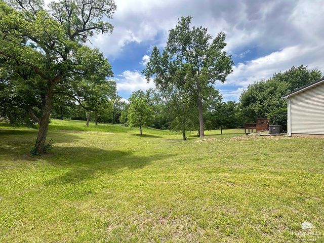 12760 Hillside Drive, St. George, KS 66535