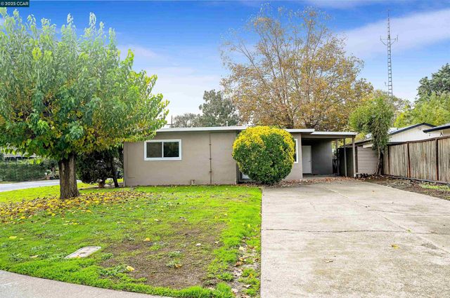 3898 MacMurtry Ct, Martinez, CA 94553