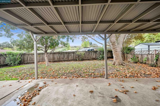 3898 MacMurtry Ct, Martinez, CA 94553