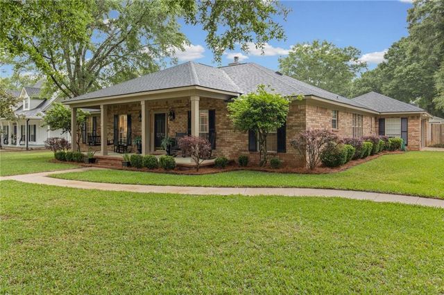 3786 E Arlington Circle, Mobile, AL 36695