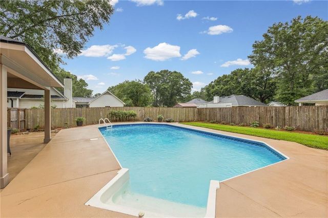 3786 E Arlington Circle, Mobile, AL 36695