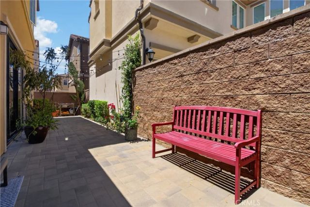 20667 W Beech, Porter Ranch, CA 91326