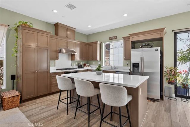 20667 W Beech, Porter Ranch, CA 91326