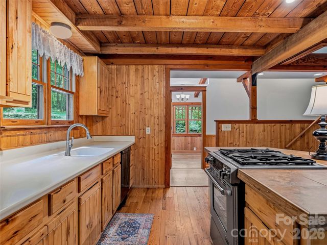 117 Woods View Trail, Fairview, NC 28730