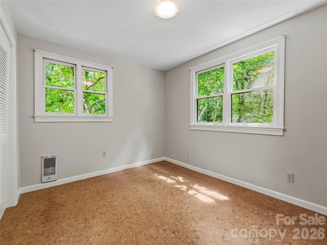 117 Woods View Trail, Fairview, NC 28730