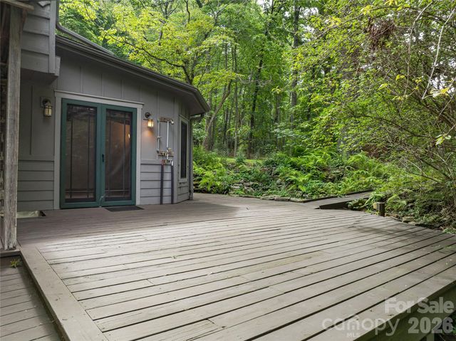 117 Woods View Trail, Fairview, NC 28730