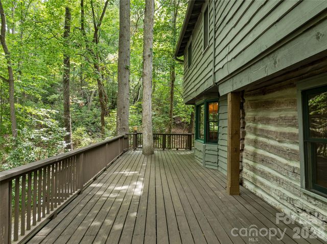 117 Woods View Trail, Fairview, NC 28730
