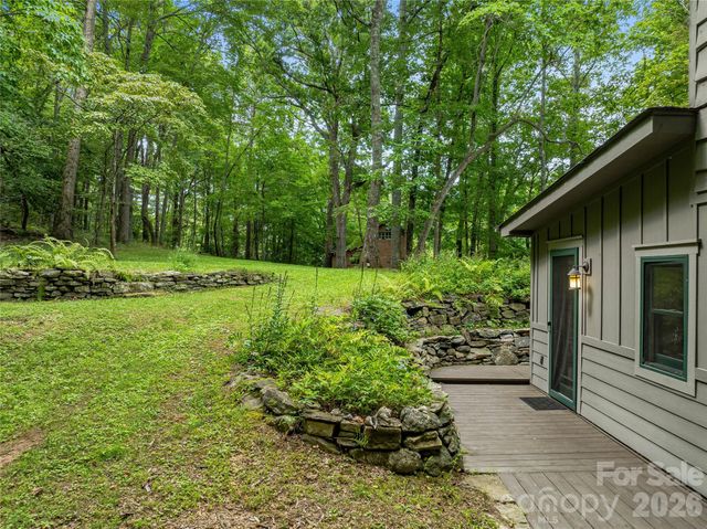 117 Woods View Trail, Fairview, NC 28730