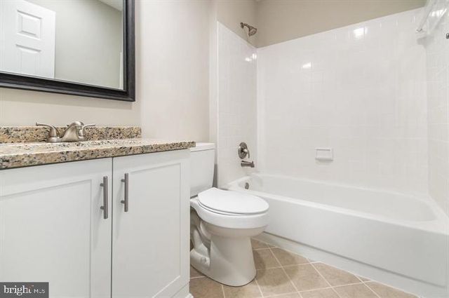 5316 SENTRY LN, Woodbridge, VA 22193