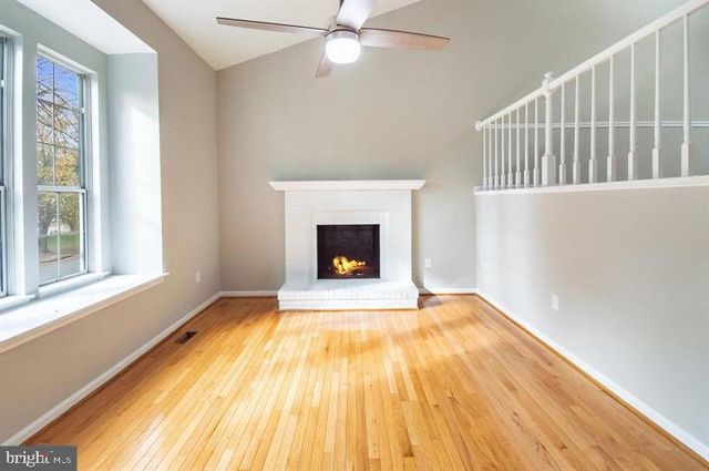 5316 SENTRY LN, Woodbridge, VA 22193