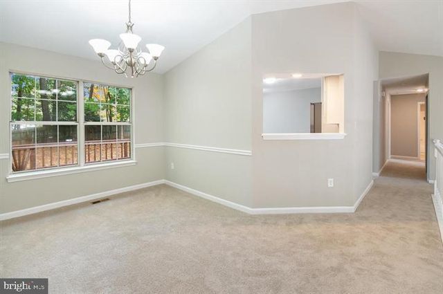 5316 SENTRY LN, Woodbridge, VA 22193