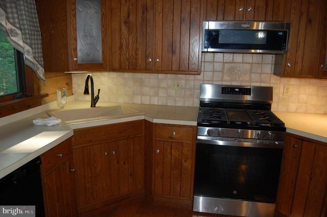20 HIDDEN HILL LN, Robesonia, PA 19551