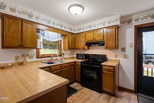 211 Esquire Lane, Cary, NC 27513