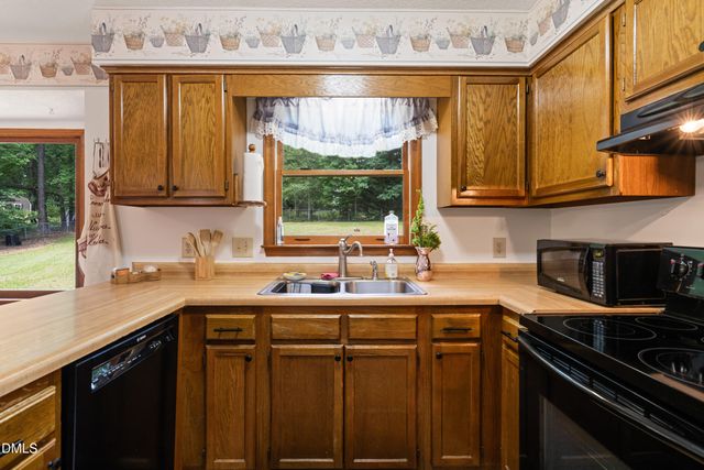 211 Esquire Lane, Cary, NC 27513