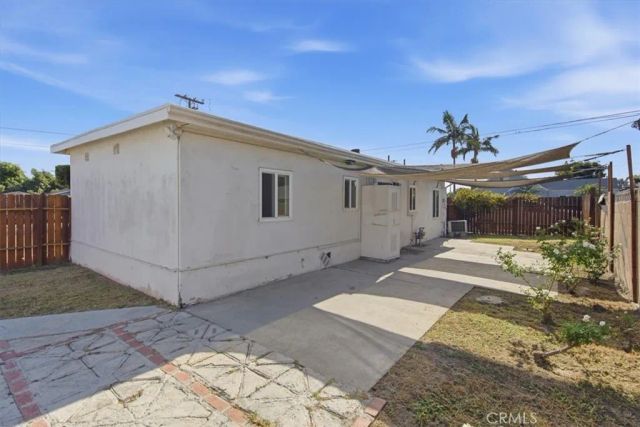 8803 Burton, Bellflower, CA 90706