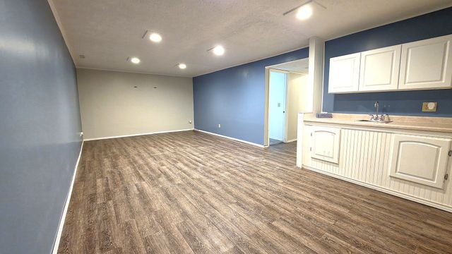 4470 18th Street, Bettendorf, IA 52722
