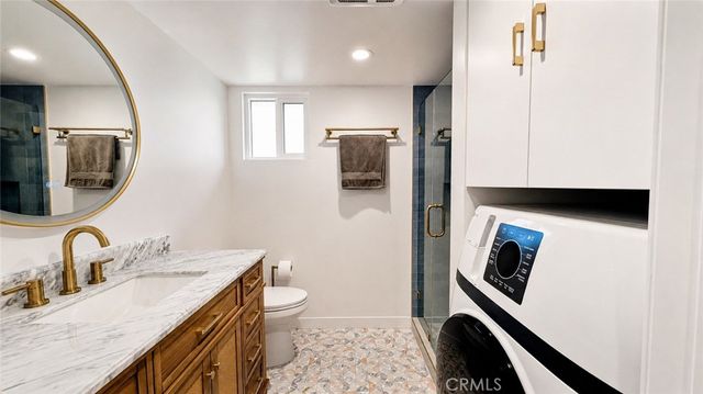 2338 Riverside Drive, Silver Lake, CA 90039