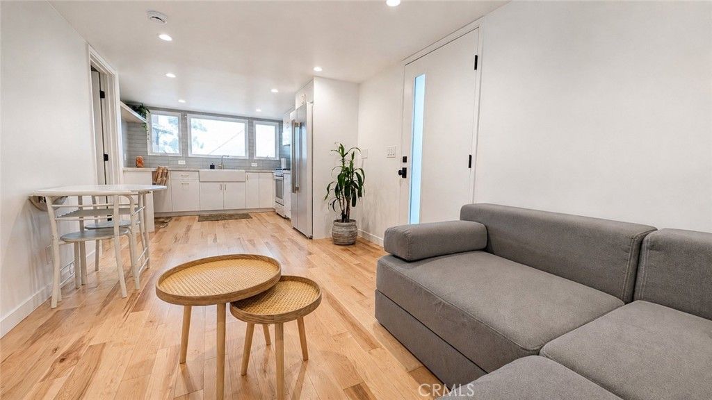 2338 Riverside Drive, Silver Lake, CA 90039
