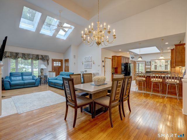 201 Strawberry Lane 201, South Windsor, CT 06074