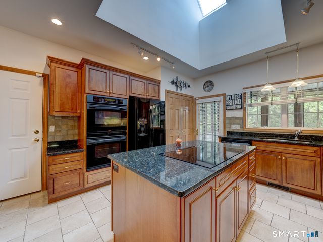 201 Strawberry Lane 201, South Windsor, CT 06074