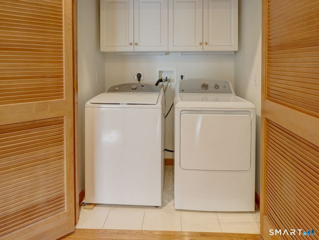 201 Strawberry Lane 201, South Windsor, CT 06074