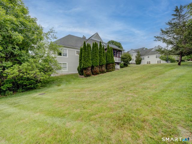 201 Strawberry Lane 201, South Windsor, CT 06074