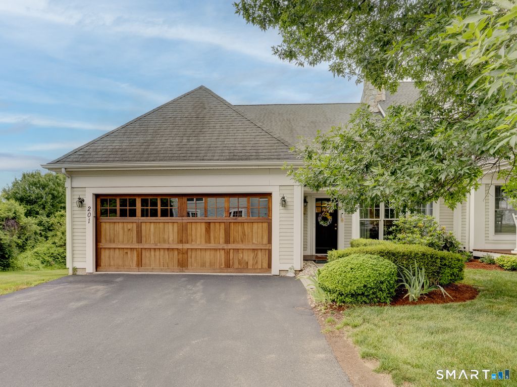 201 Strawberry Lane 201, South Windsor, CT 06074