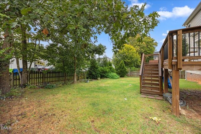 8924 Erinsbrook Drive, Raleigh, NC 27617