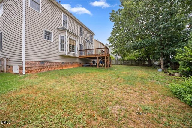 8924 Erinsbrook Drive, Raleigh, NC 27617