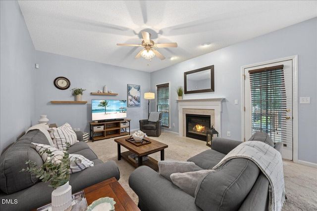 8924 Erinsbrook Drive, Raleigh, NC 27617