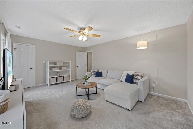 8924 Erinsbrook Drive, Raleigh, NC 27617
