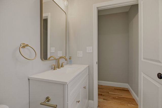 8 Princeton Circle, Fall River, MA 02724