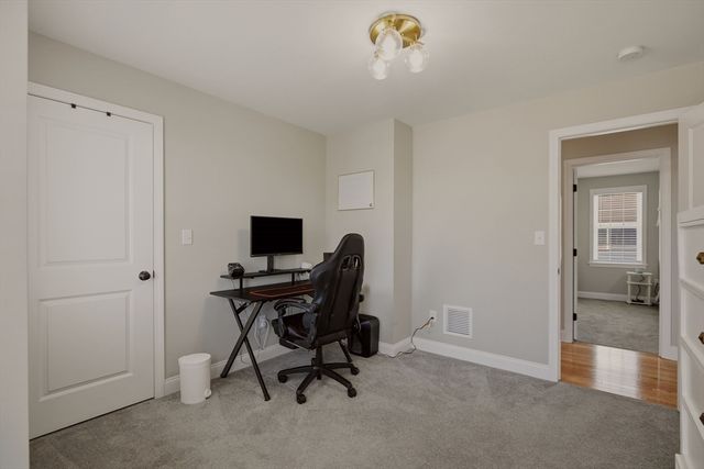 8 Princeton Circle, Fall River, MA 02724