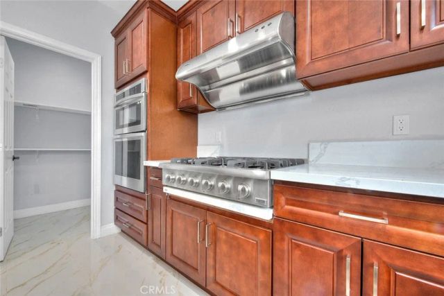 10877 Cameron Court, Corona, CA 92883