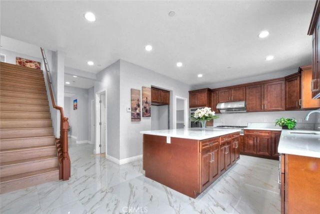10877 Cameron Court, Corona, CA 92883