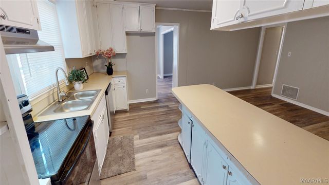 2716 Forsyth Lane, Montgomery, AL 36116