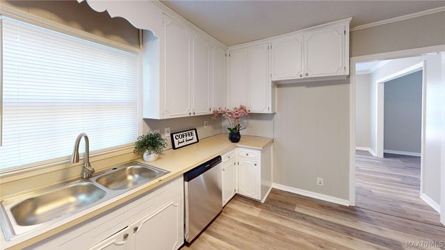 2716 Forsyth Lane, Montgomery, AL 36116