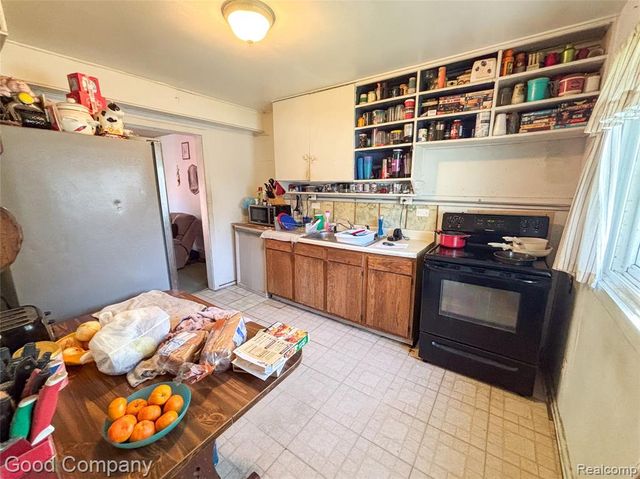 31788 Arenac Court, Westland, MI 48186