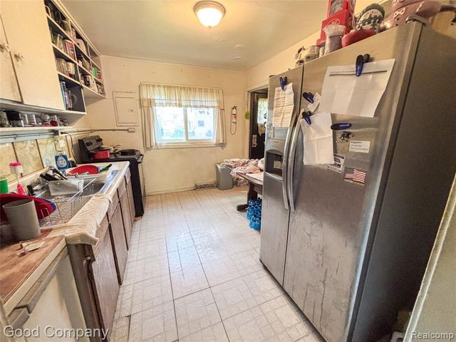 31788 Arenac Court, Westland, MI 48186