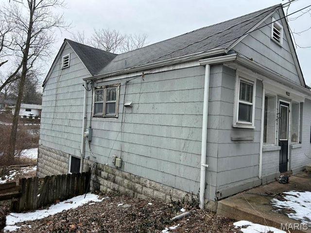 9112 Watsonia Court, Olivette, MO 63132