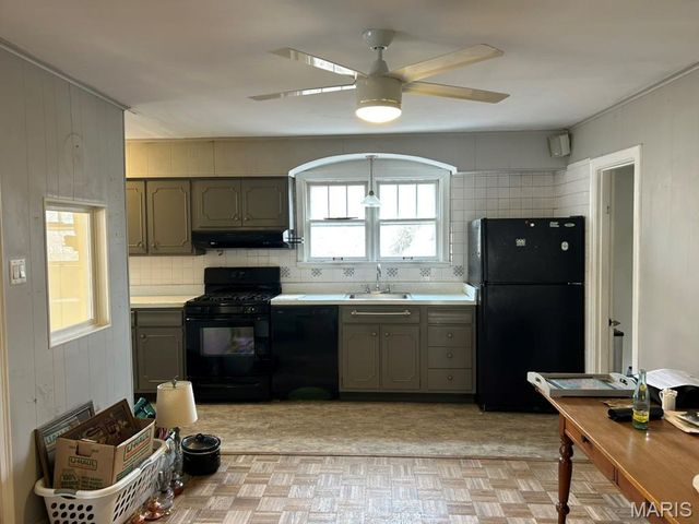 9112 Watsonia Court, Olivette, MO 63132